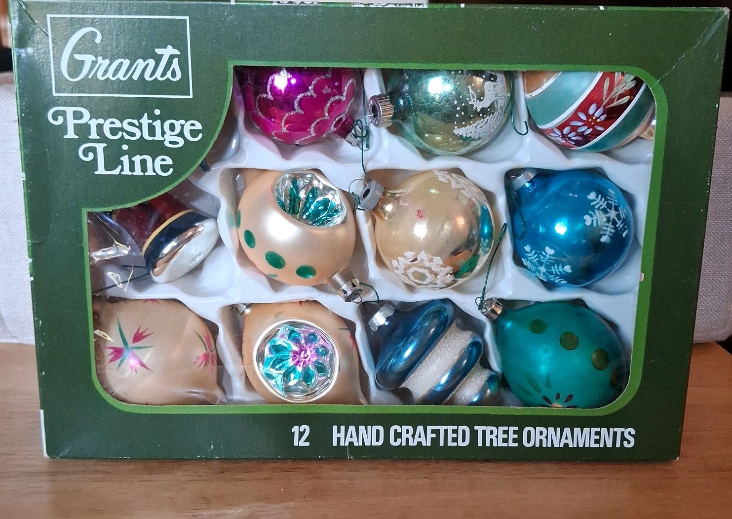 Vintage 1960s Grants Prestige Line Glass Christmas Ornaments (12) w/Box No 922