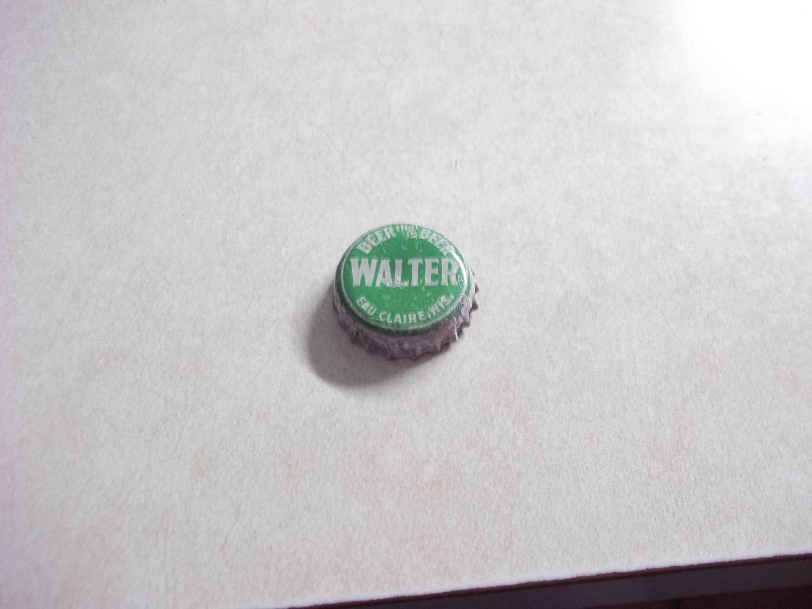 VINTAGE WALTER\'S BEER  CORK BOTTLE CAP Eau Claire Wisconsin Wi. Bar Tavern 