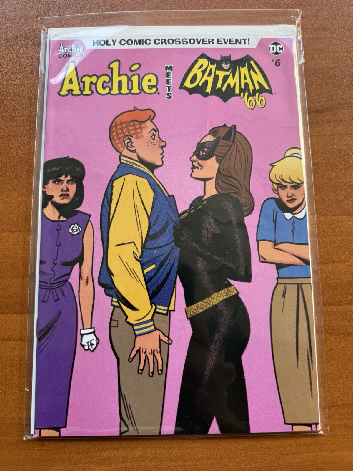 Archie Betty Veronica DC Crossover Meets Classic TV Series Catwoman Batman 66 #4