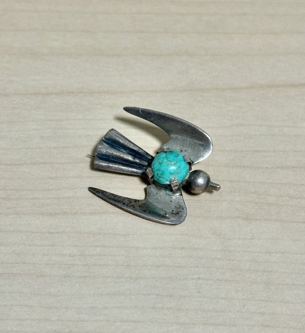 ANTIQUE NAVAJO FRED HARVEY STERLING SILVER TURQUOISE BIRD PIN, c. 1920-40s