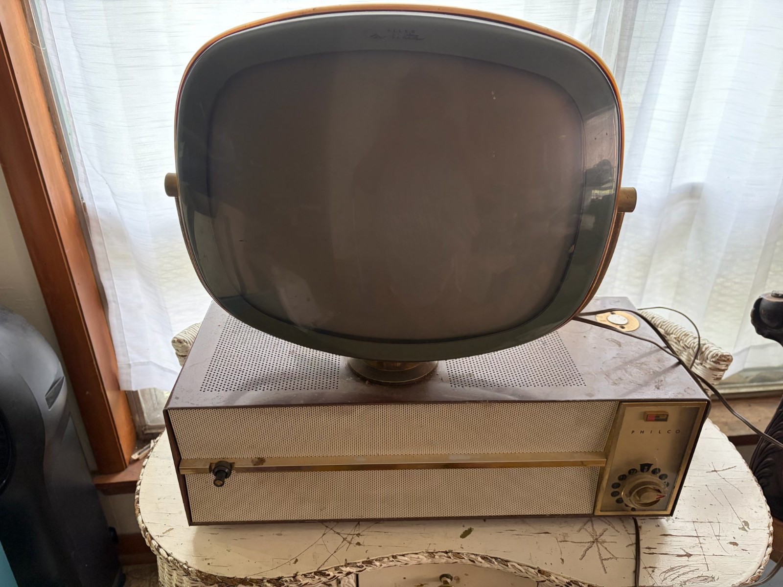 VINTAGE PHILCO PREDICTA MODEL 10M43 – FOR PARTS NOT WORKING