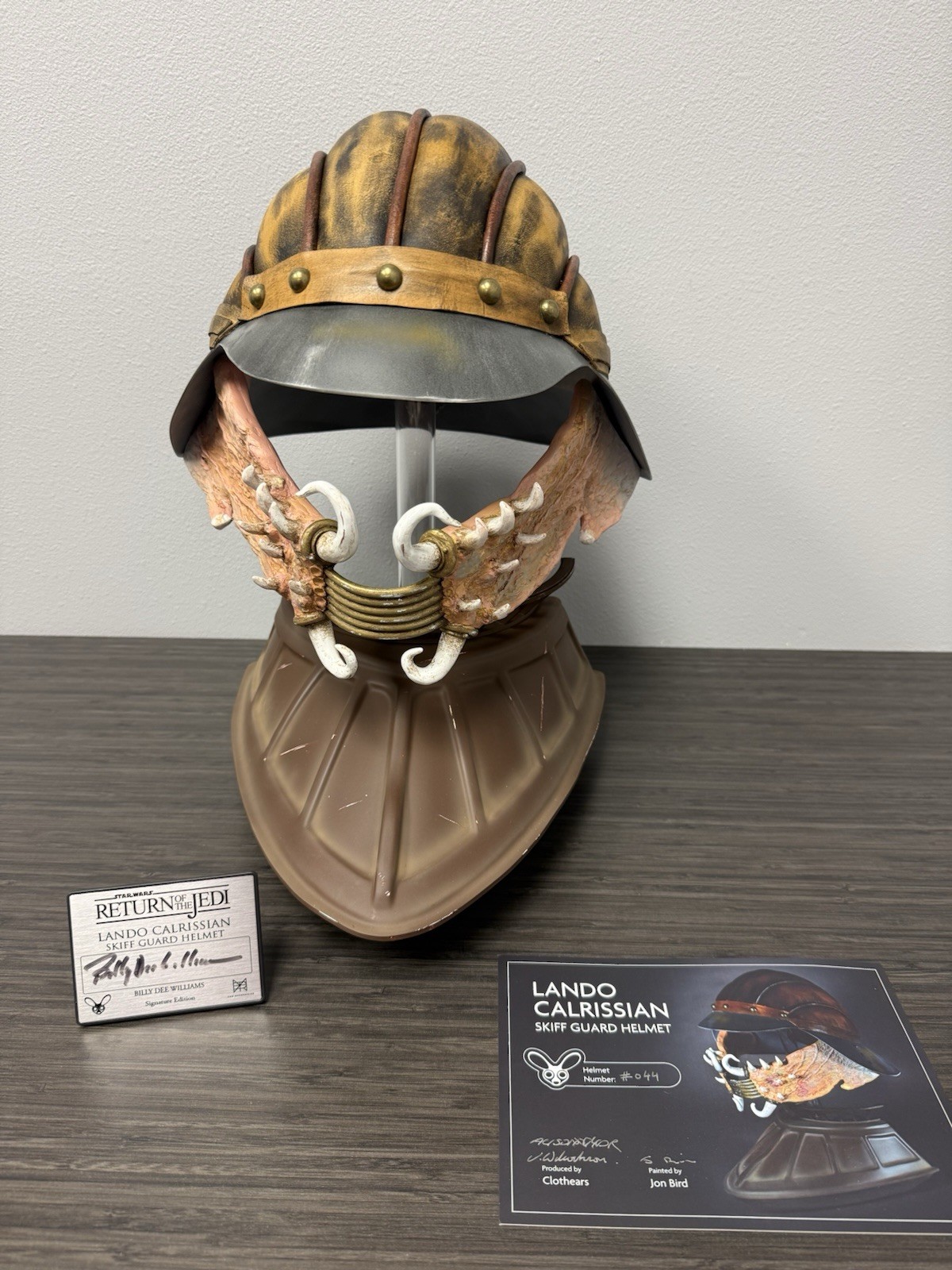 Clothears Costumes Lando Calrissian Skiff Guard Helmet Signed Plaque Star Wars