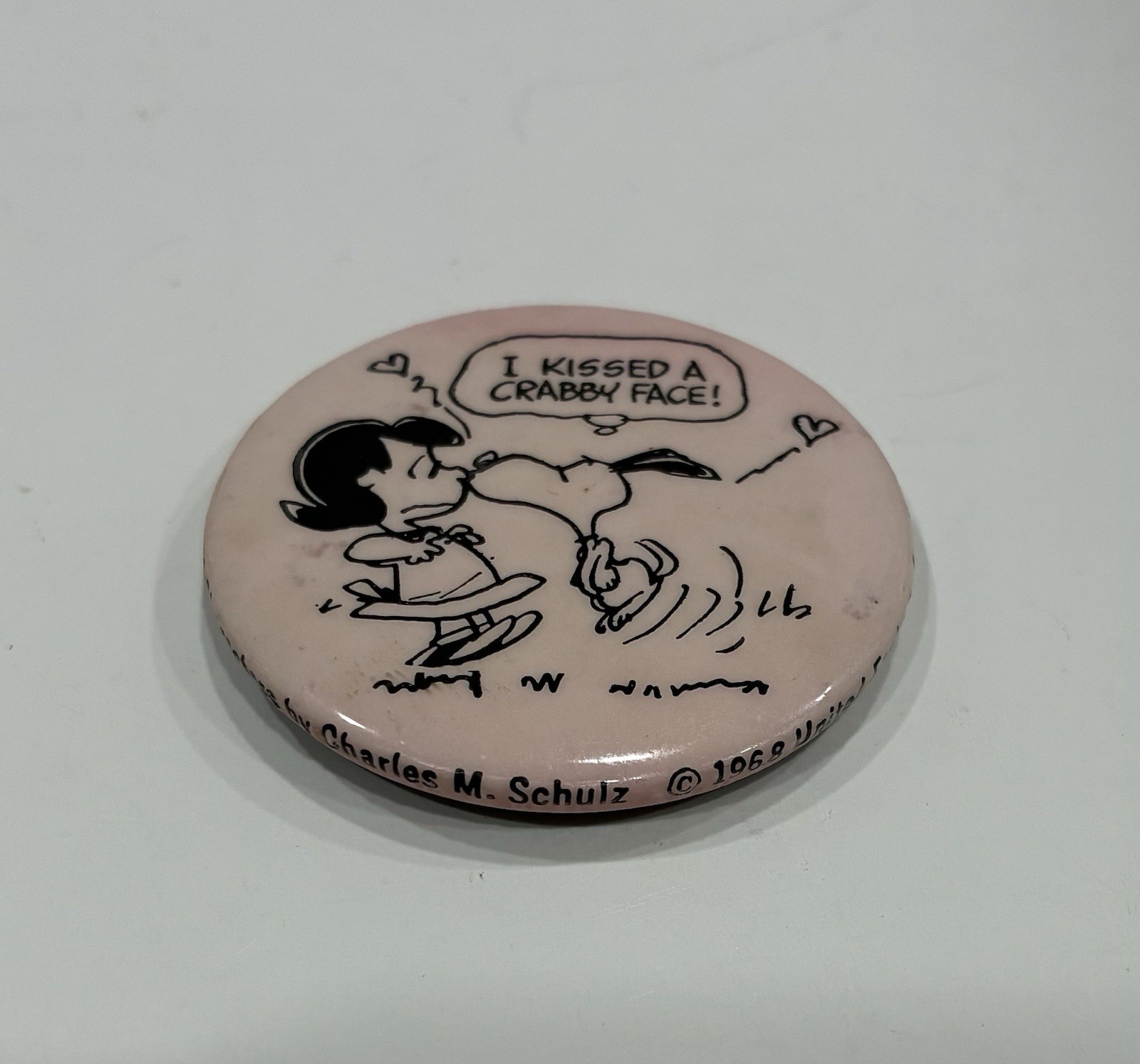 Vintage 1968 Peanuts Pin I Kissed A Crabby Face Lucy & Snoopy Simon Simple Orig.