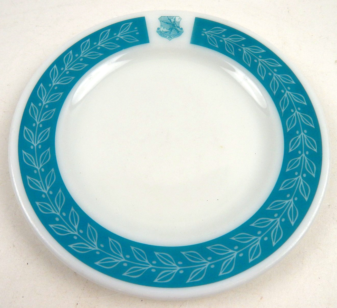 Pyrex Corning Strategic Air Command Teal Laurel Leaf Band Milk Glass Plate READ
