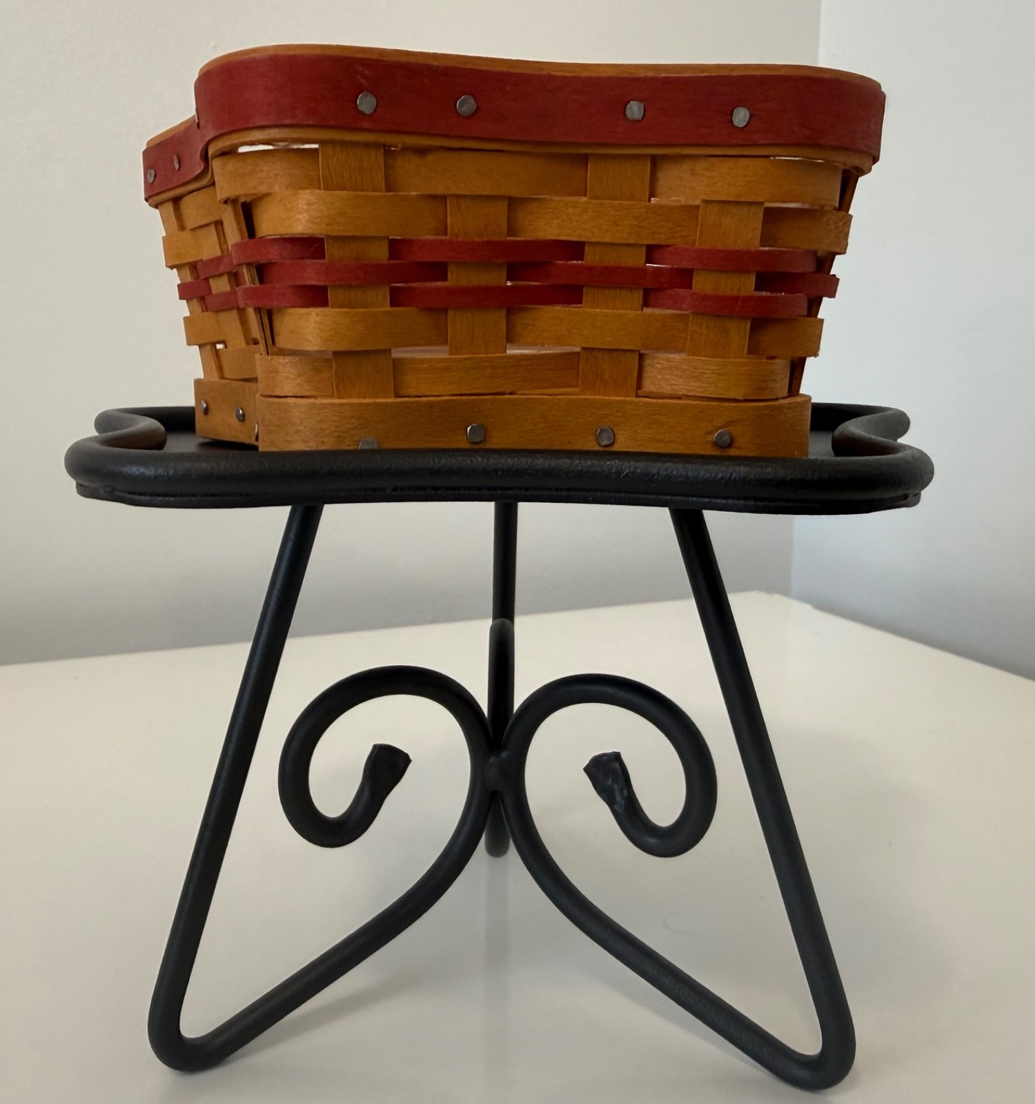 Vintage 2001 Longaberger Shining Star Christmas Basket Wrought Iron Stand Set