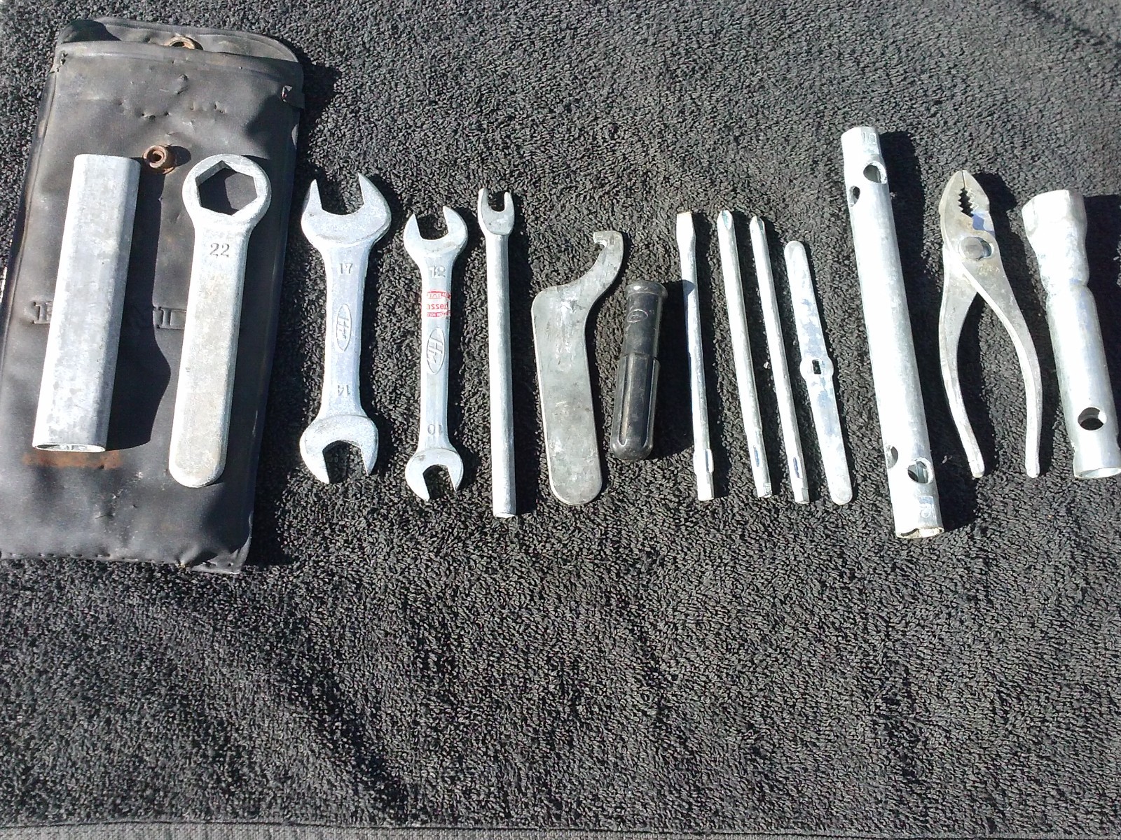 Honda CB400F Vintage tool kit 1975 1976 1977 also correct CB350f 1972 1973 1974