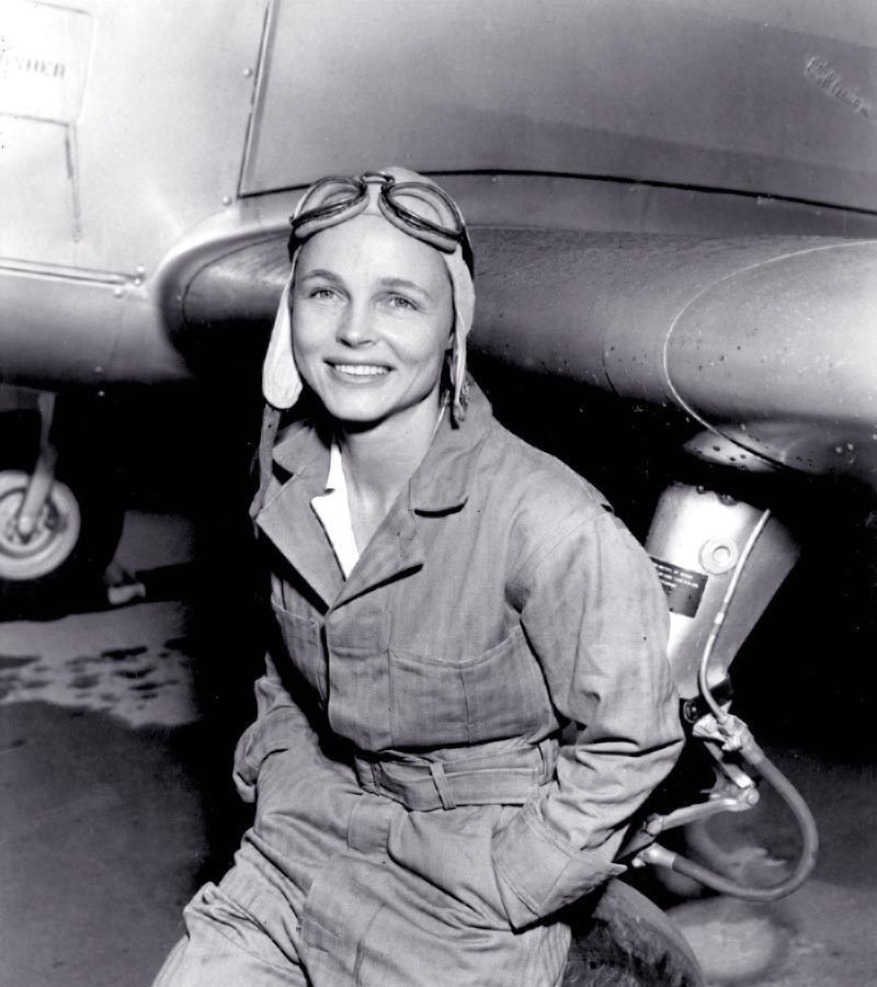 B&W WW2 Photo WWII Female Ferry Pilot USAAC US Army World War Two WAC Women 