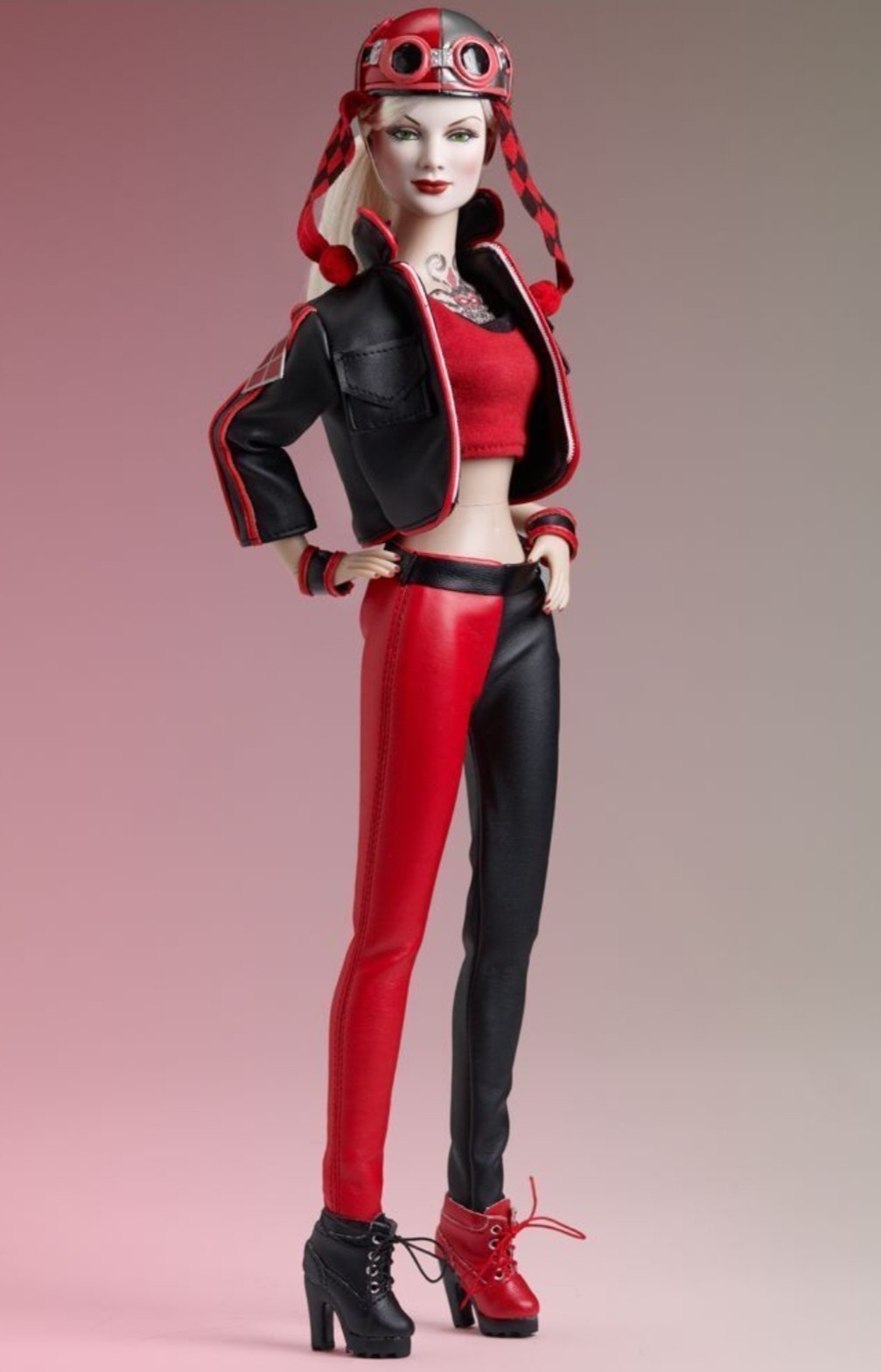 HARLEY QUINN by Tonner - DC Gotham Garage - ONLY 300 made - 16