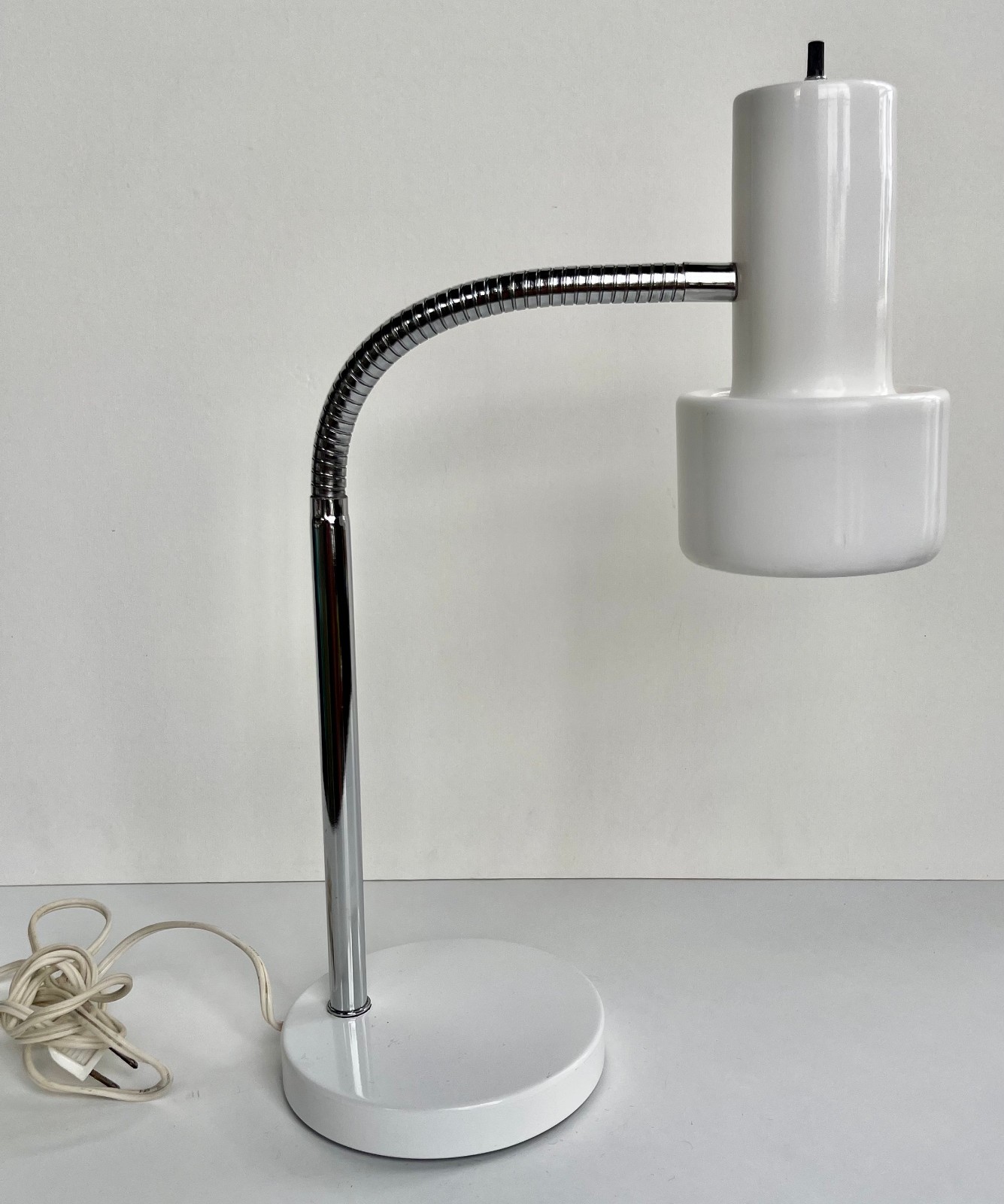 Vintage 1970s White Gooseneck Desk LAMP Table Adjustable MCM Mid Century Modern