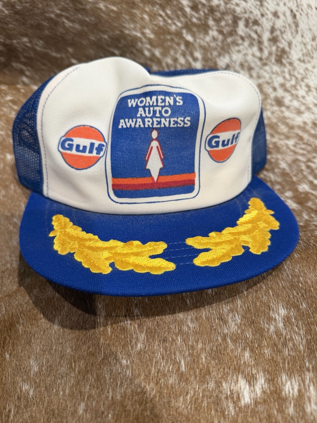 Vintage Gulf Oil Women’s Auto Awareness Trucker Hat Snapback Gold Leaf USA