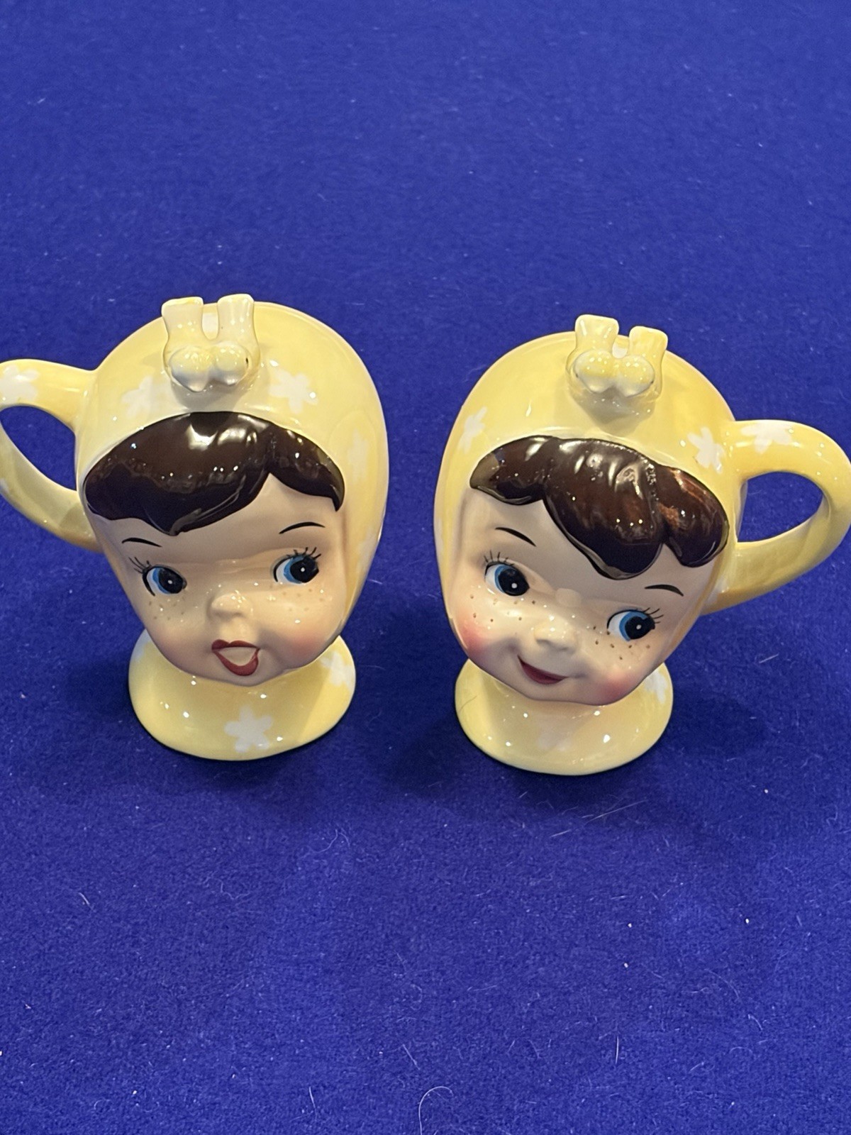 Vintage Napco Miss Cutie Pie Yellow Salt & Pepper Shakers 1950s Japan Excellent