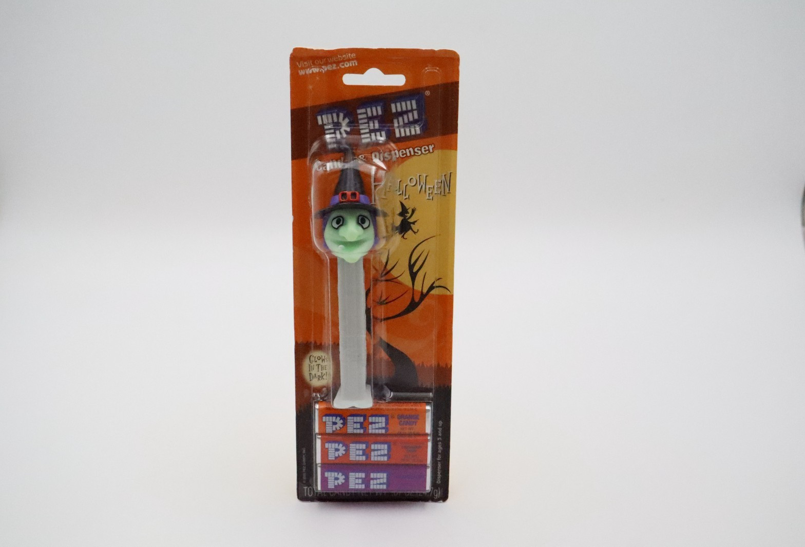 2005 PEZ Halloween Witch Glow in the Dark Candy Dispenser Vintage