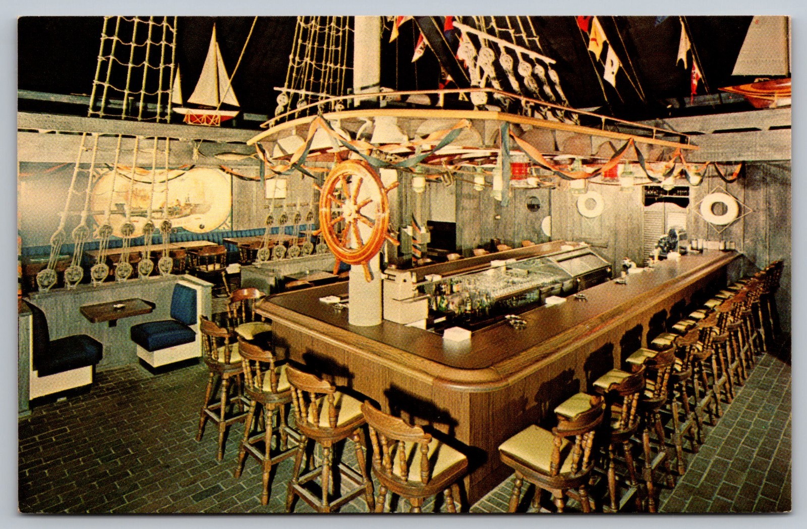 Vermilion Cleveland Ohio, McGarvey's Boat Drive-In Restaurant Bar c1968 Postcard