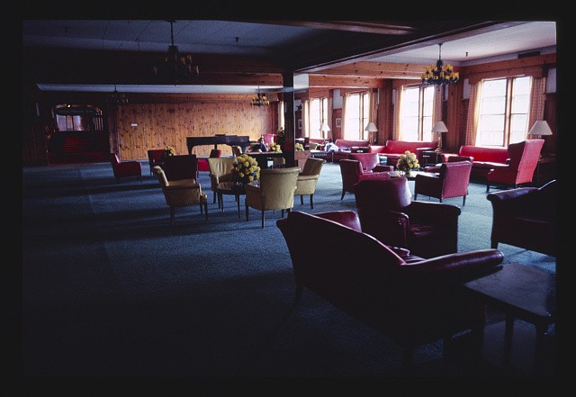 Photo:Liberty New York Grossinger's Lobby 1977 Hotel Interior