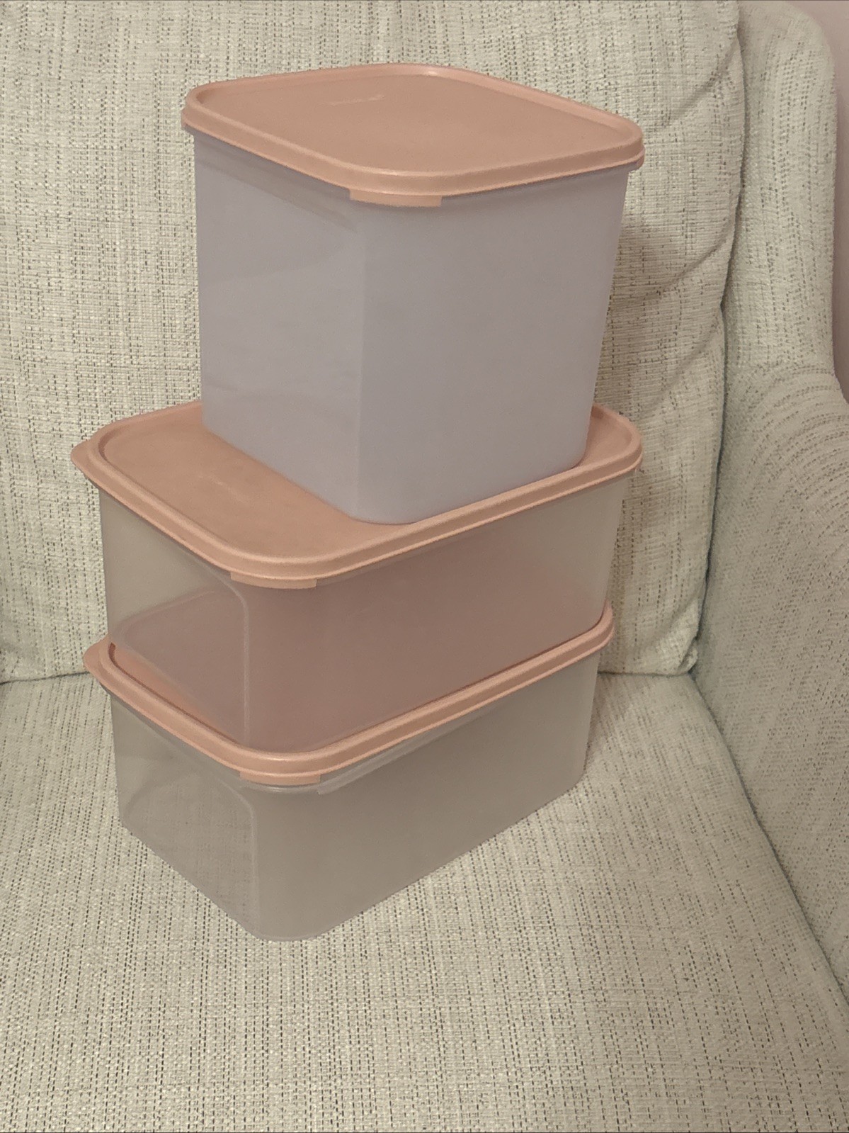 Tupperware Modular Mates, 3 Pieces with Vintage Pink Lids, Rectangle and Square