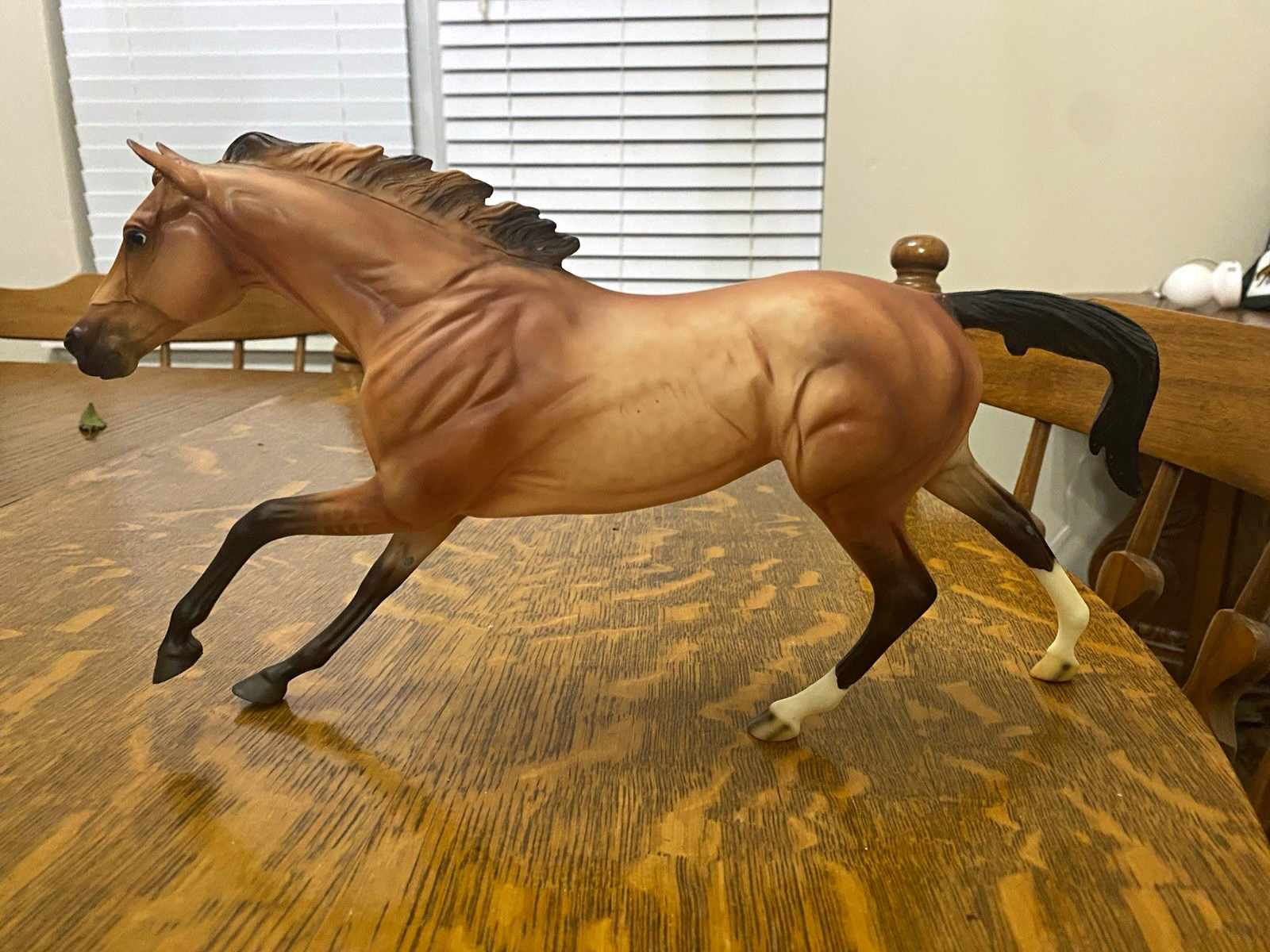 Breyer fest 2012 Aintree special run model horse
