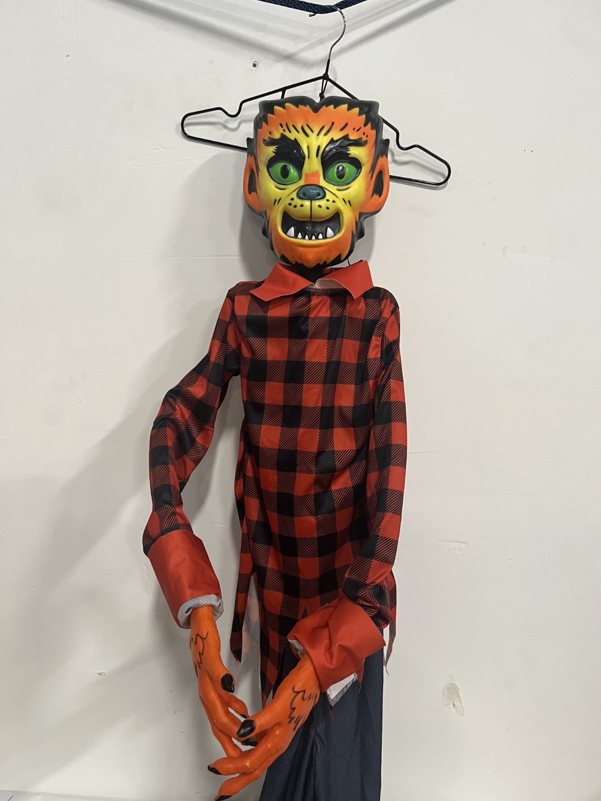 Hyde and Eek Halloween Werewolf hanging decoration