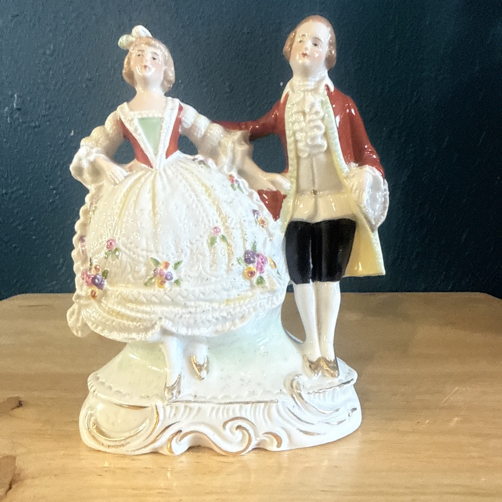 Vintage Germany Porcelain Courting Couple Figurine 6.5” Floral Gold 17880