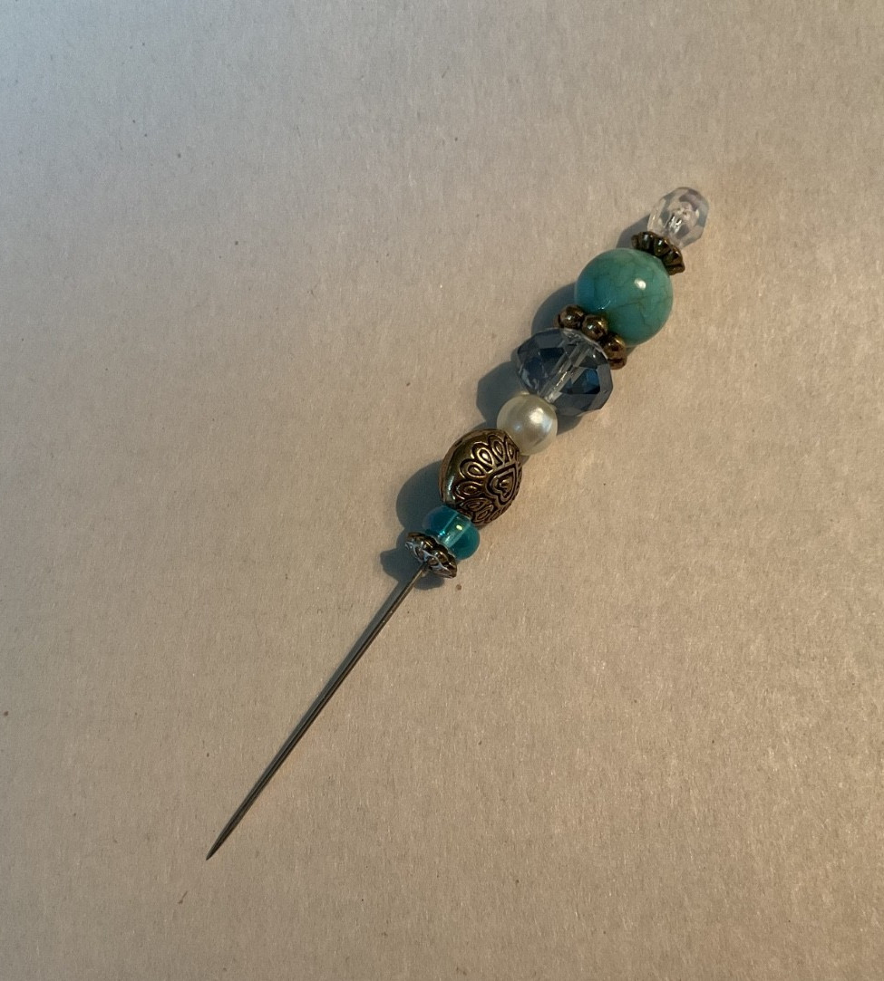 VINTAGE HATPIN GOLD TRIM AND RHINESTONES