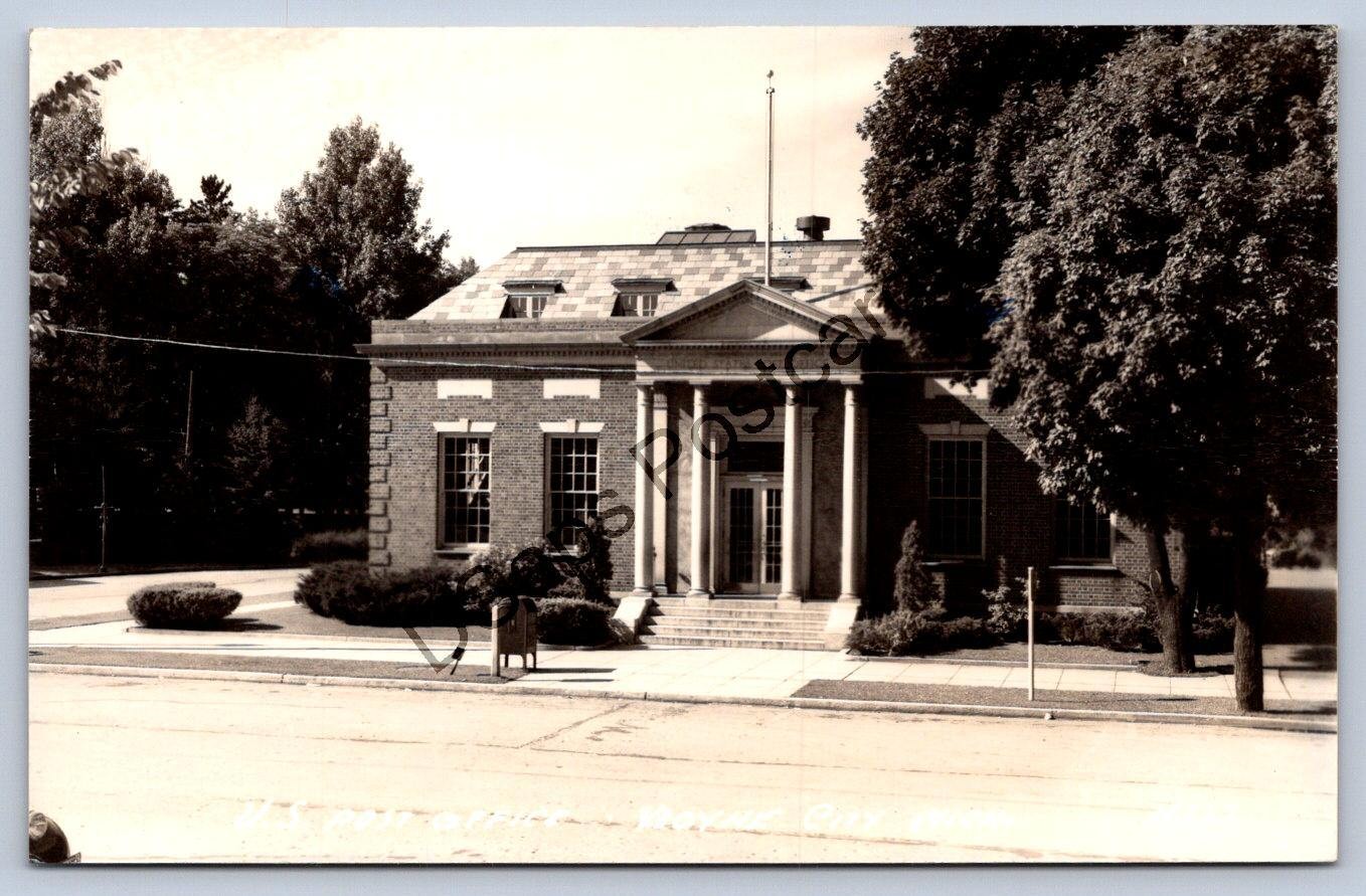 Michigan Rppc Postcard c1930-50s Boyne City Post Office L.L. Cook Co. Rppc