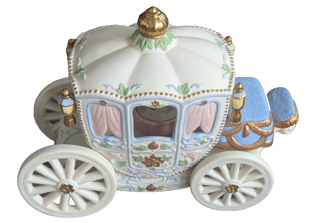 Lenox Disney Cinderella's Enchanted Carriage Coach Music Box limited Ed  #1812