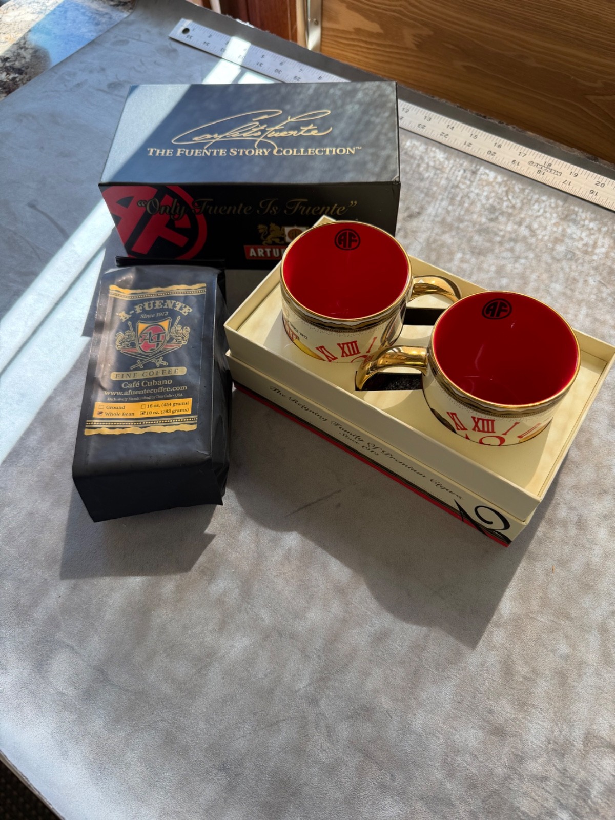 Arturo Fuente Set of 2 Limited Edition Ceramic Mugs w/ 10oz AF Cafe Cubano Beans