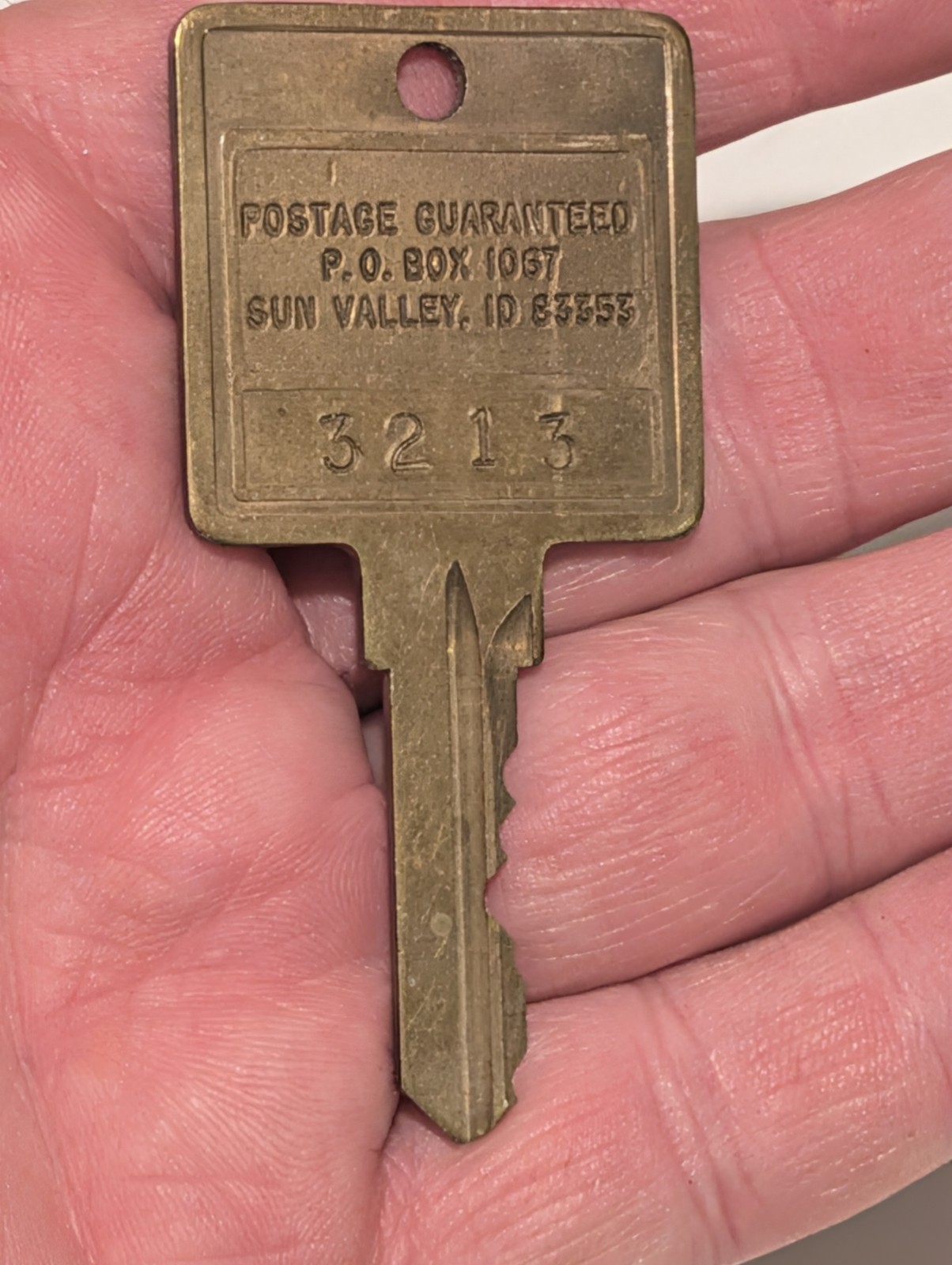 Vintage Sun Valley Idaho Hotel Room Key Brass 3213 Postage Guaranteed Vtg
