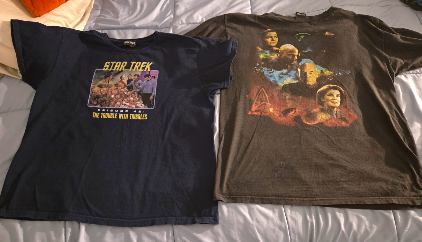 Star Trek Lot of 2 T-Shirts - Trouble With Tribbles & The Experience Event