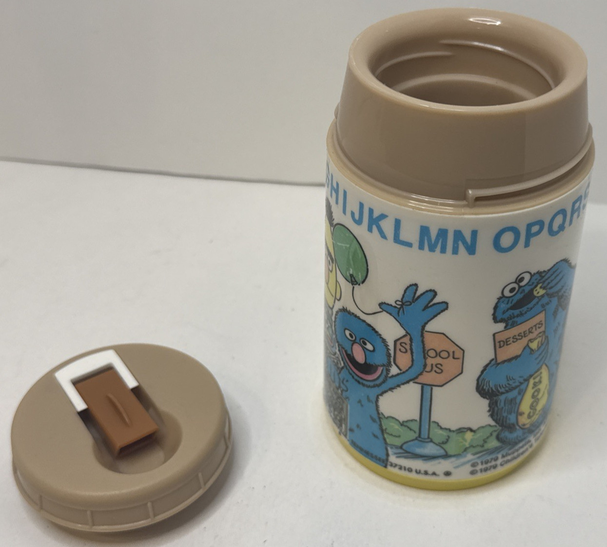 Vintage 1979 Jim Henson\'s Muppets Seame Street Thermos