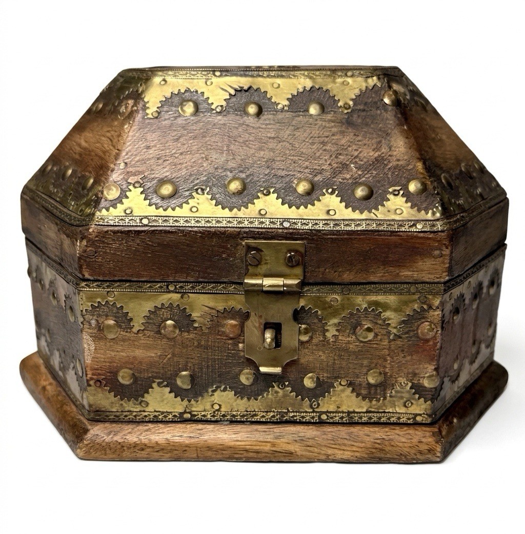 Vintage Indian Wood Brass Keepsake Box Octagon Jewelry Chest Studded Boho 8\