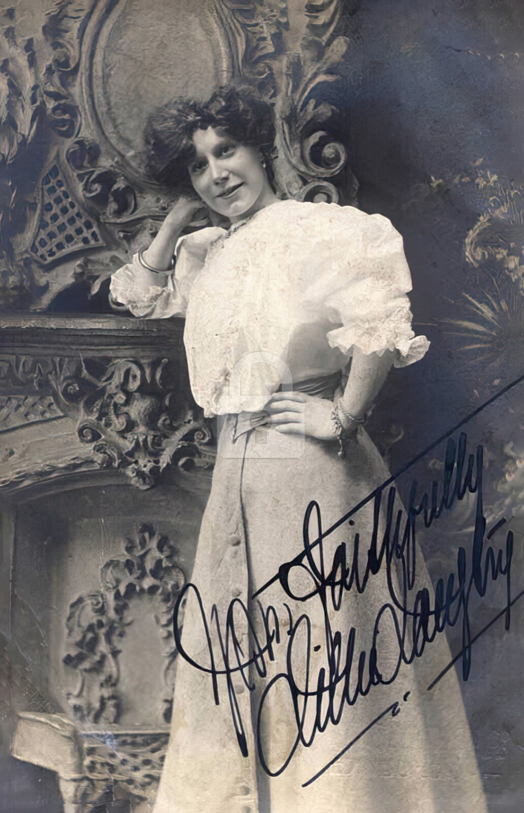 Lillie  Langtry -- Signed Vintage Photo Postcard Copy