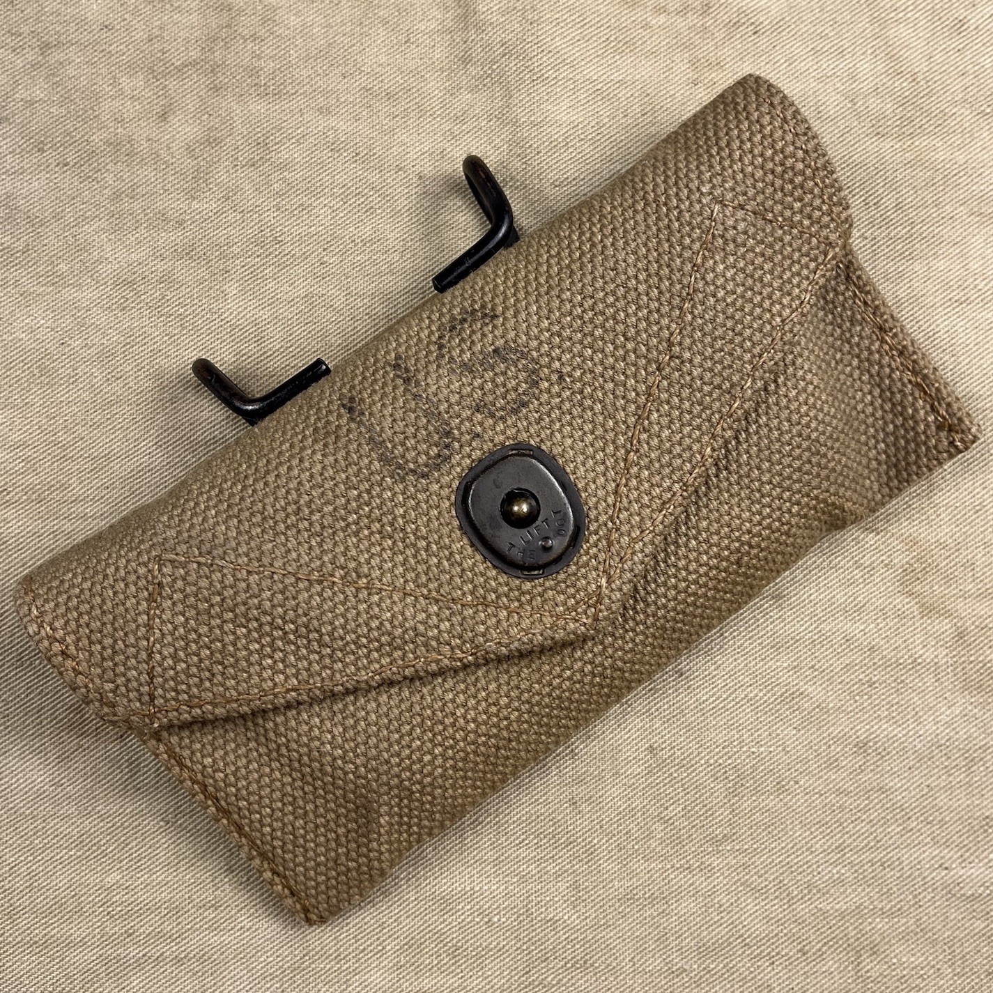 WWII US British Made First Aid Pouch M. E. Co. 1943 Original Rare LTD Snap