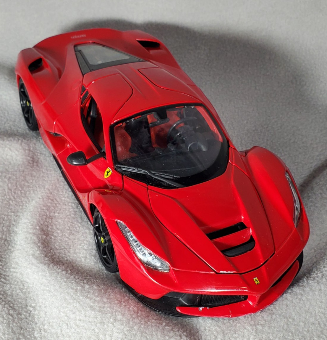 Maisto Red Ferrari LaFerrari F70 1:18 Diecast Used