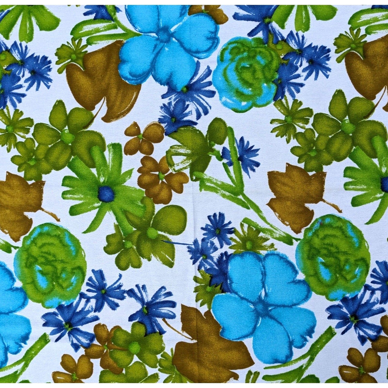SALE 10+ Yds Vintage 1970\'s HAWAIIAN CREPE Floral FABRIC + Remnants Pillow Cover