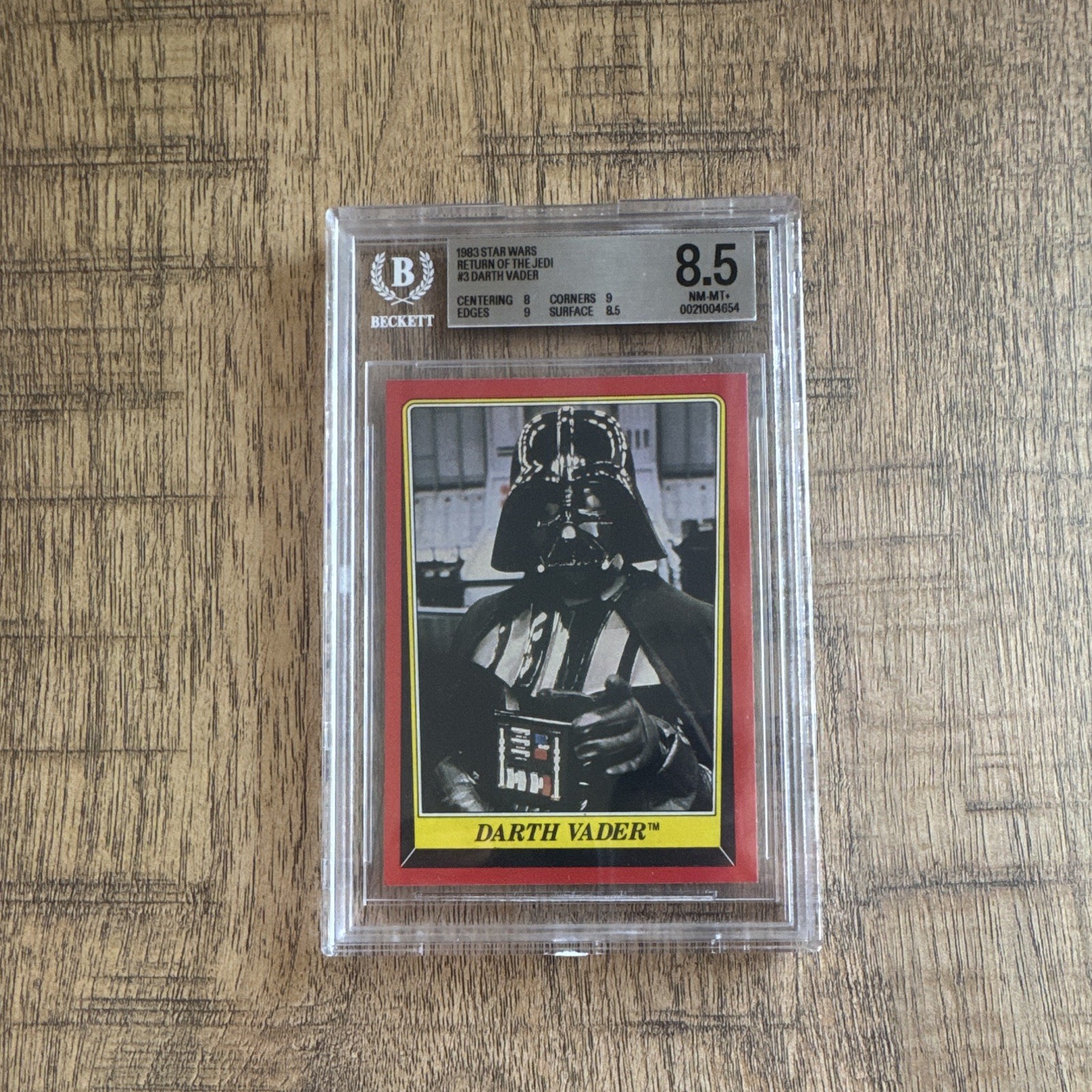 Topps 1983 Star Wars Return of the Jedi Darth Vader #3 Beckett Graded 8.5