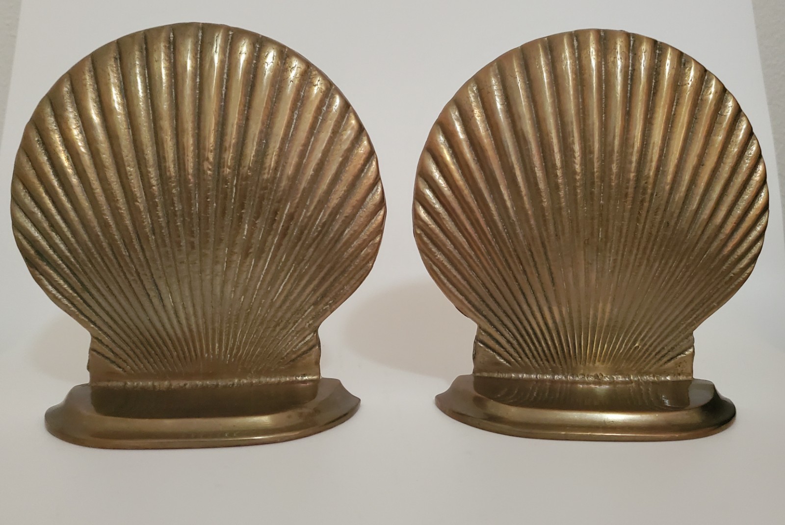 Vintage mid century modern mcm solid brass nautical beach sea shell bookends