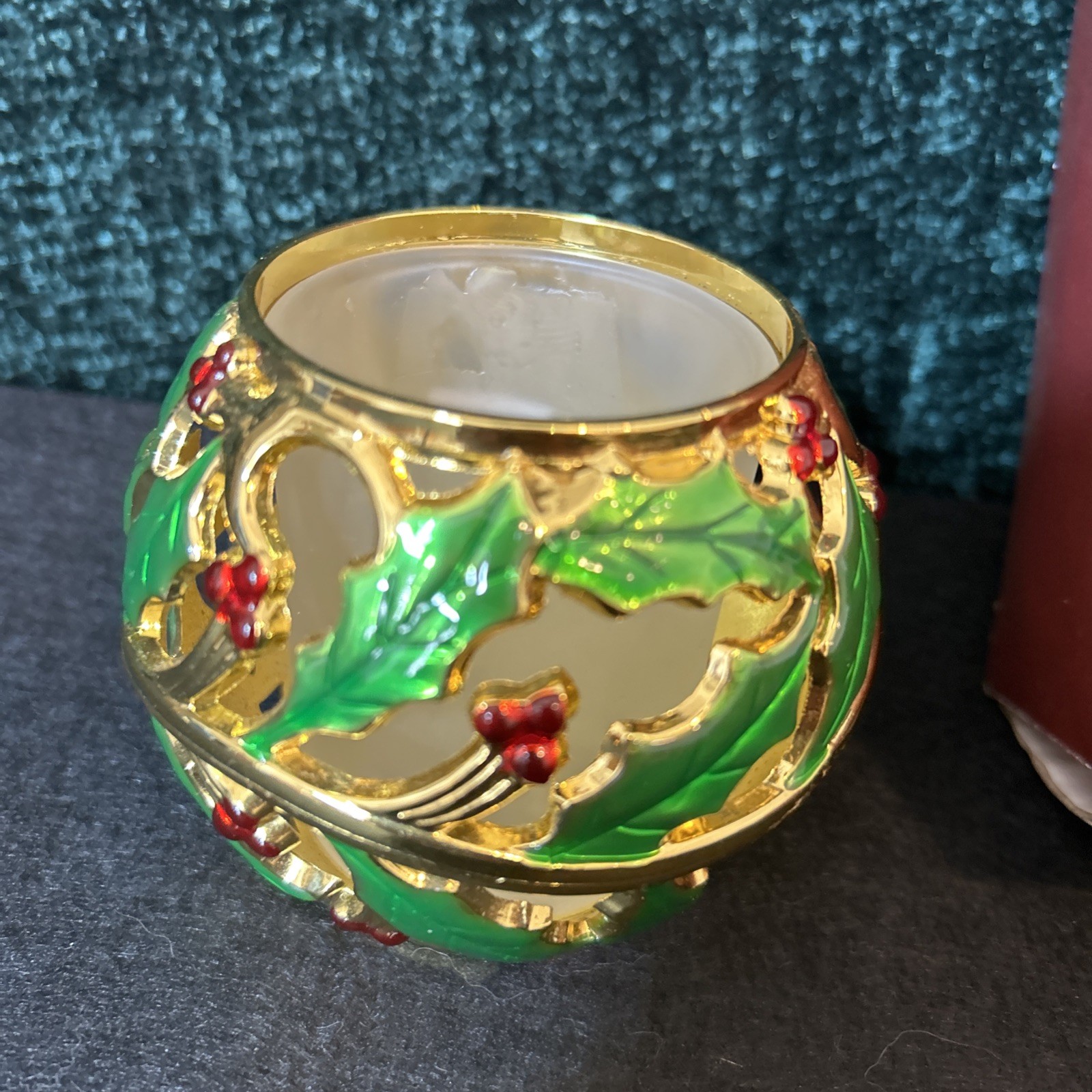 LENOX Holidays Christmas Metal Votive Holly Leaves & Berries New