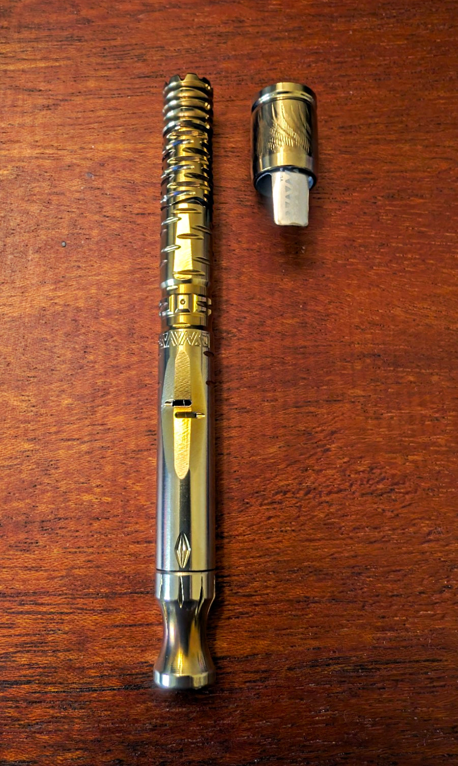 Dyna Vap OMNI AURUM (GOLD) VERY LIMITED, USED ONE TIME, NEW GOLD CAP ARMOR