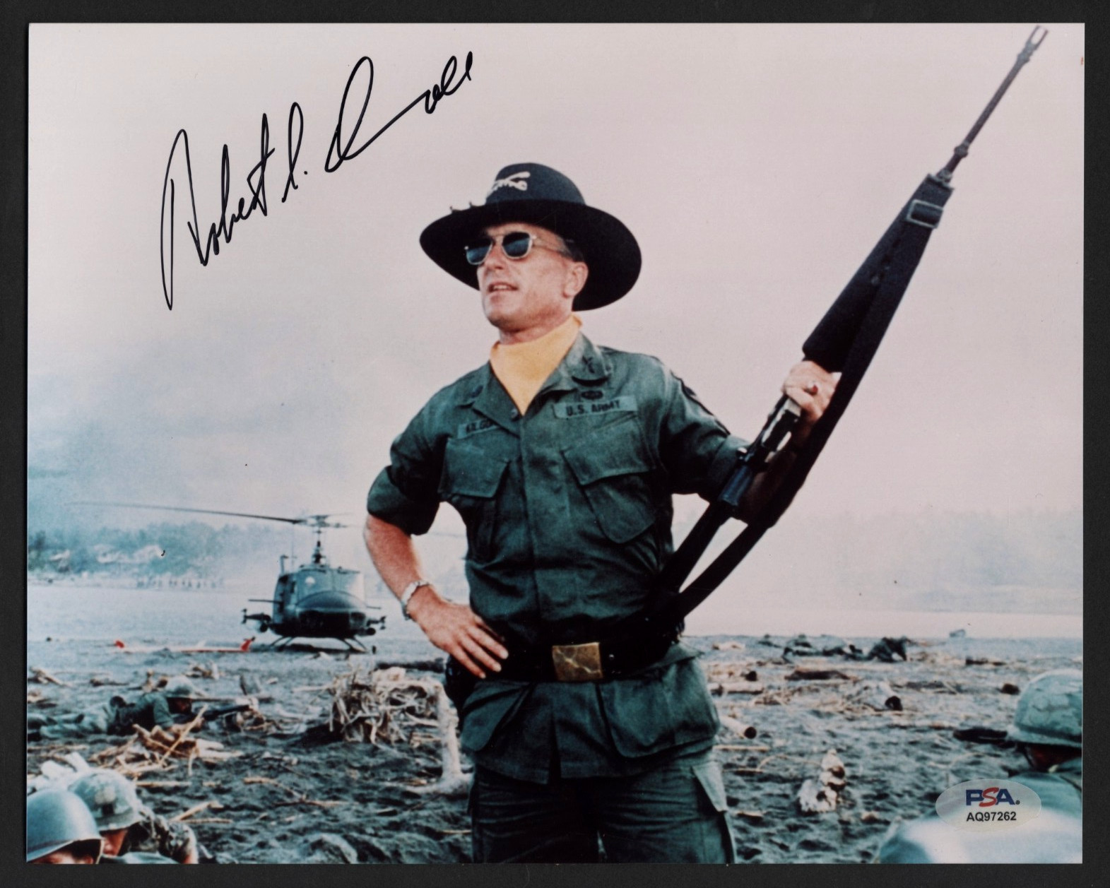 ROBERT DUVALL in Apocalypse Now Signed Autographed 8 x 10 - PSA