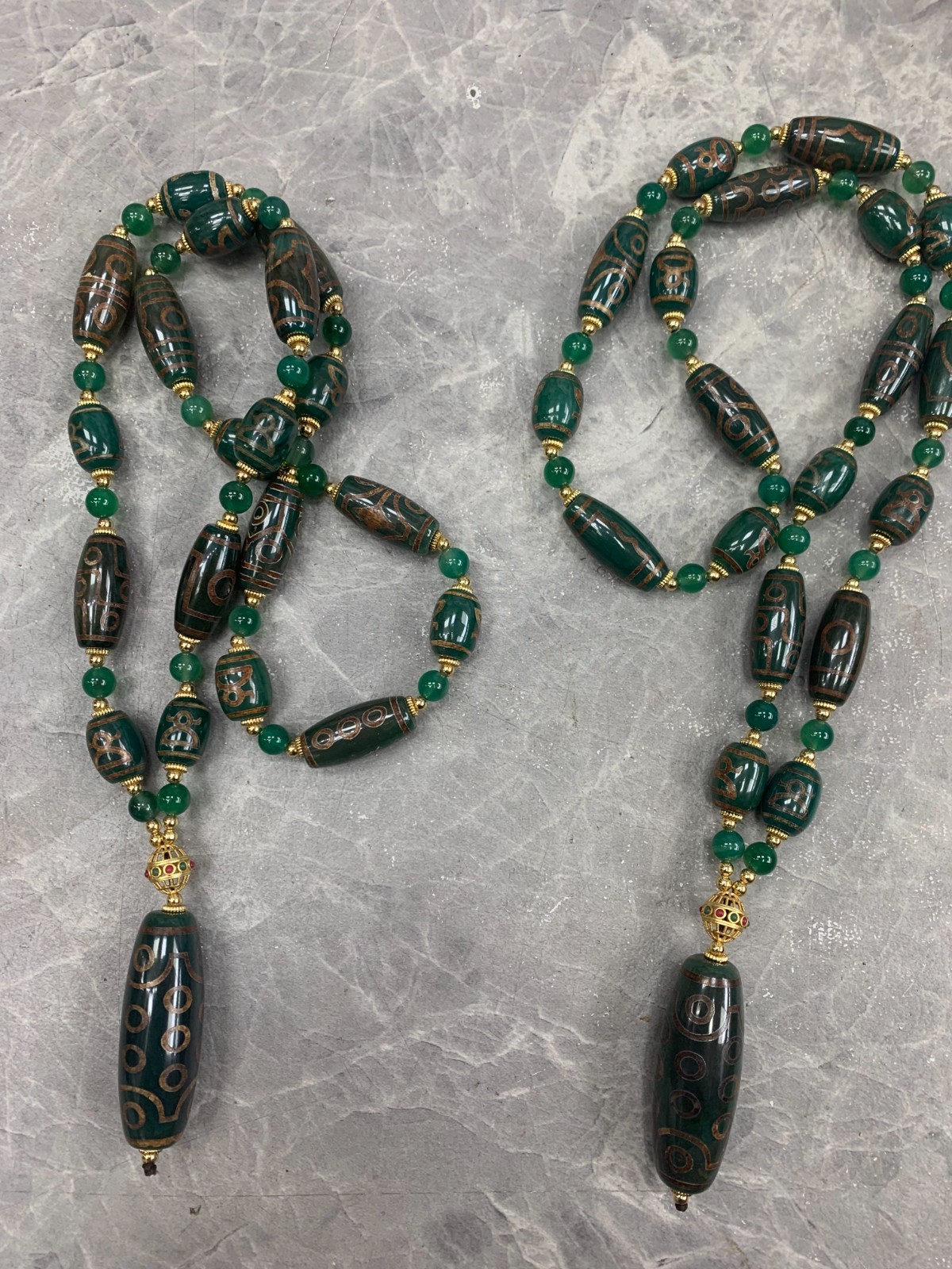 2Pcs Tibetan Buddhism Agate Dzi Beads Necklaces W/Agate Dzi 21Eyed Bead Pendant