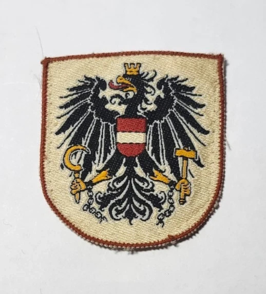OLD AUSTRIAN ARMY COLD WAR ERA NATO AUSTRIA MILITARY SHOULDER PATCH