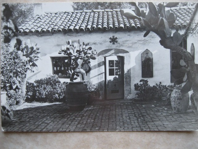 Santa Barbara CA ~ Antique Shop & Tea Room ~ Circa 1948 - 1955 ~ # 87