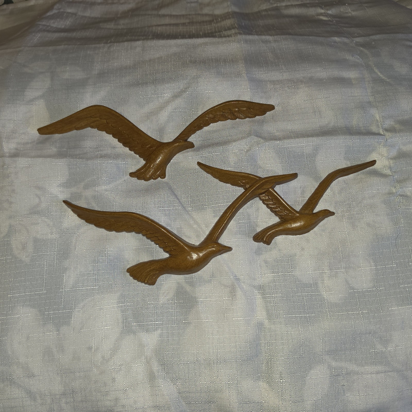 Vintage Homco Plastic Seagulls 1981 Faux Wood Wall Art Flying Birds Set Of 2 Pc.