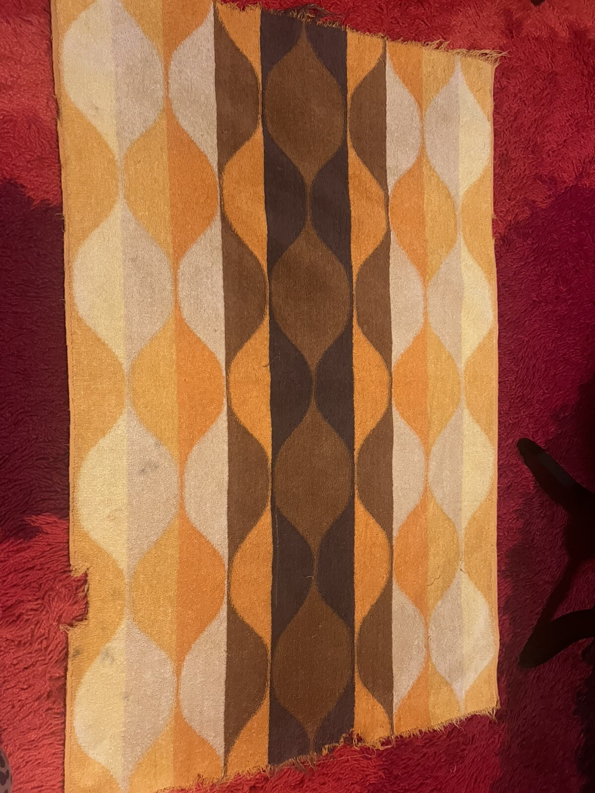 Vintage Cannon Royal Seven Seas Wavy Orange Yellow Towel MCM *cutter/flaws/stain