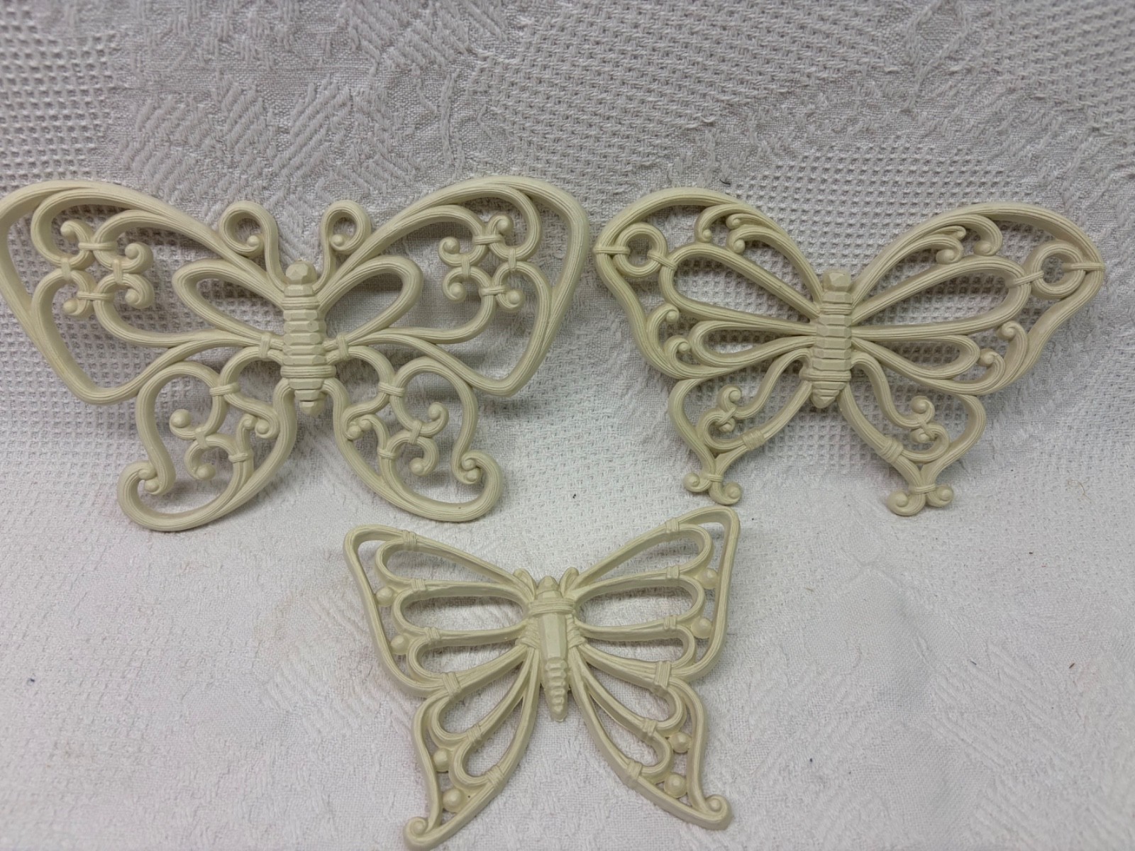 Vintage Set of 3 Homco Butterfly Wall Hanging decor  1970s 1980s great condition