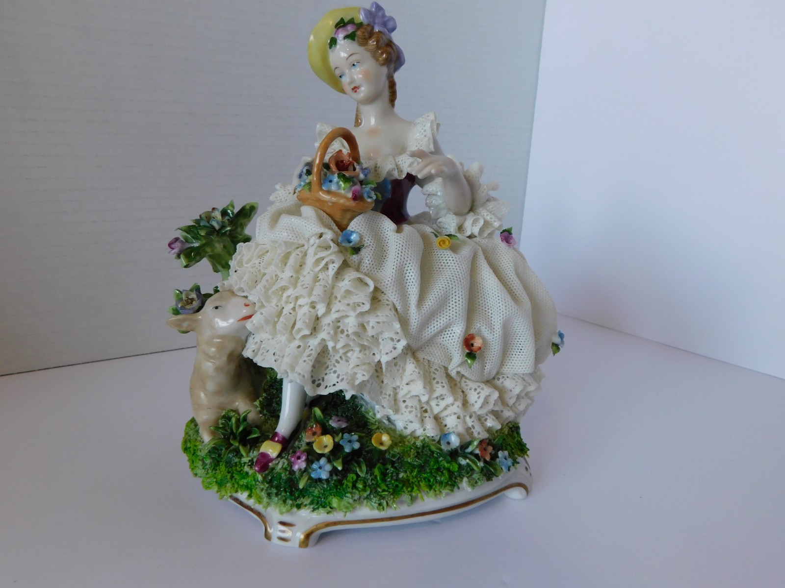 DRESDEN FIGURINE PORCELAIN LACE - LADY WITH LAMB #8321 - UNTERWEISSBACH GERMANY