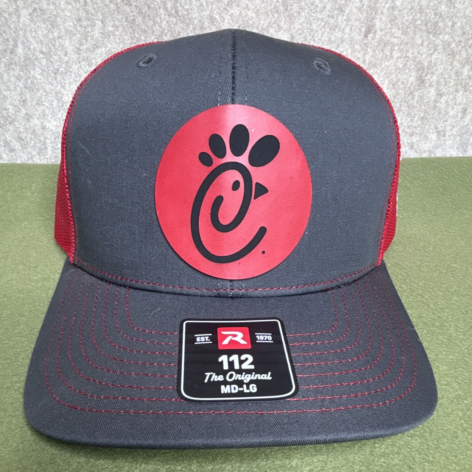 Chick-fil-A Mesh Trucker Hat Cap Flexfit 112 Gray/Red/Black Restaurants