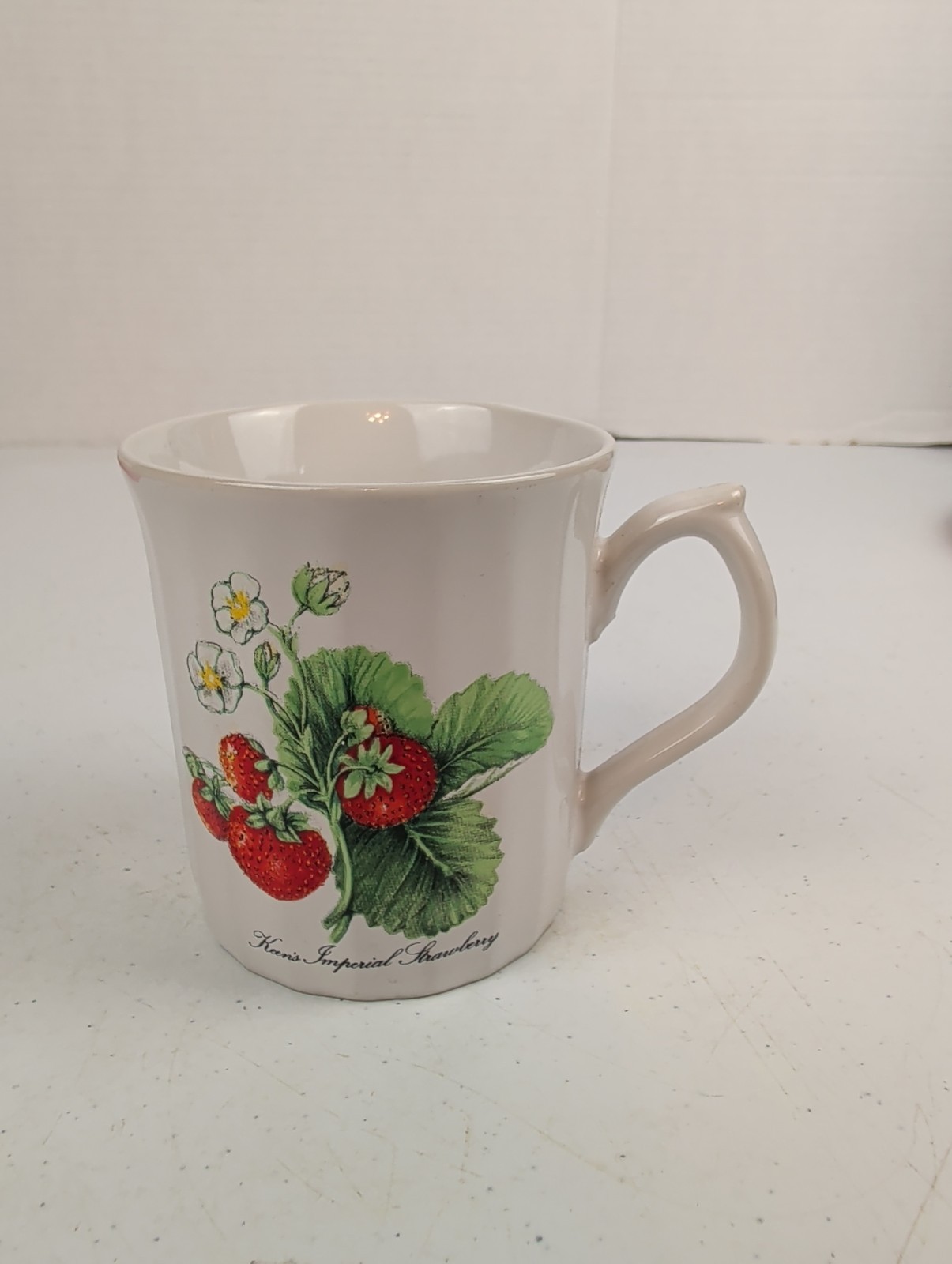 Vintage Keen\'s Imperial Strawberry Ceramic Mug Made In Japan Kitch Cottagecore 