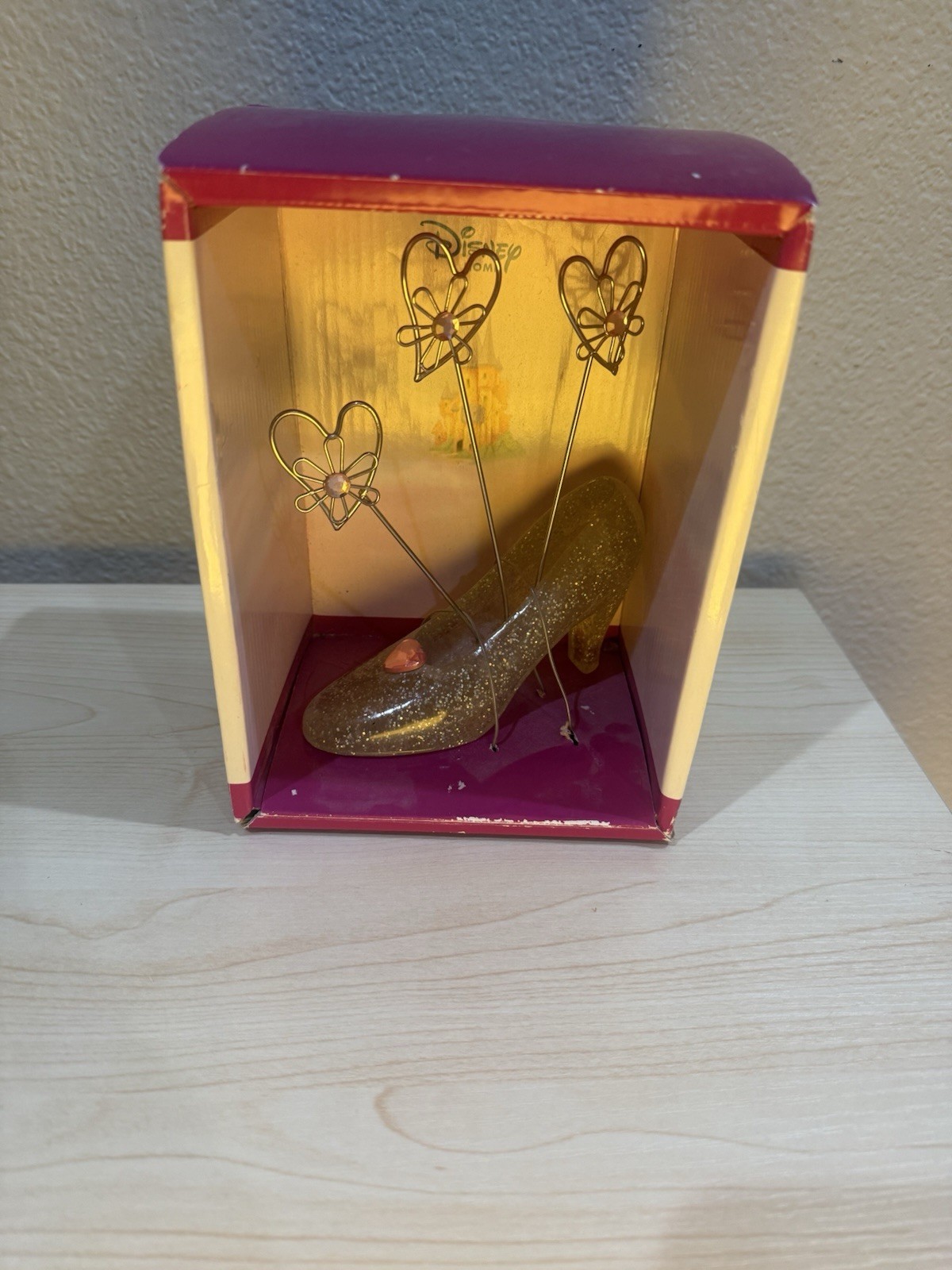 Vintage Disney Princess Cinderella Gold Slipper Heart Wire Picture Clip Holder