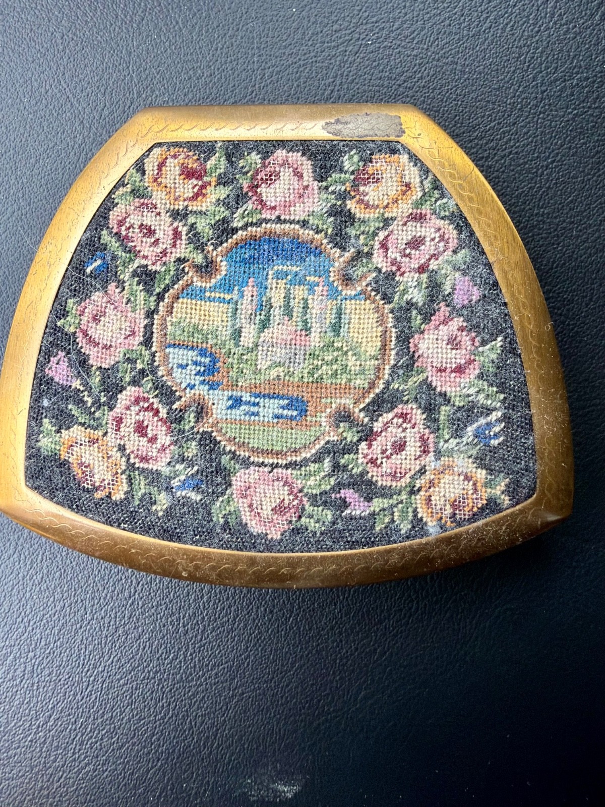 Authentic Vintage Elgin American Gold Tone Floral Makeup Compacts  1940\'s